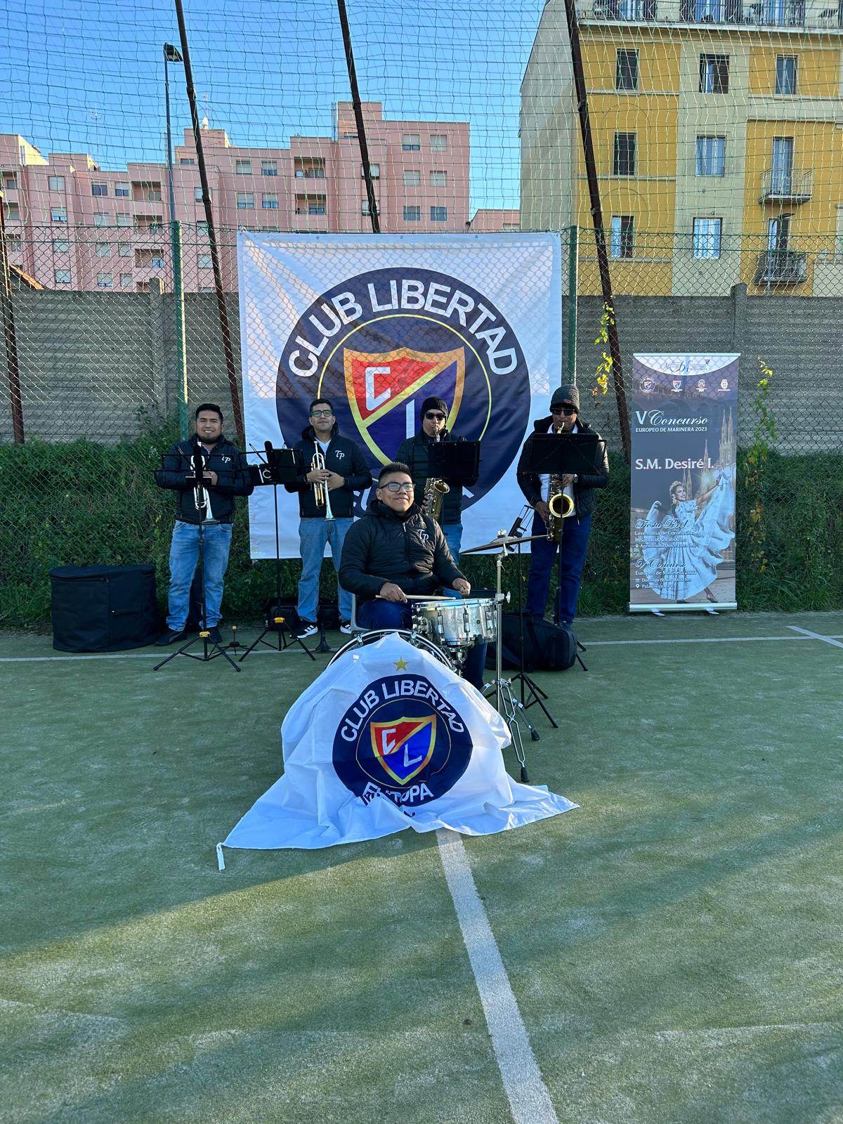 Banda Tradición Porteña durante una presentación anterior del Club Libertad Europa
